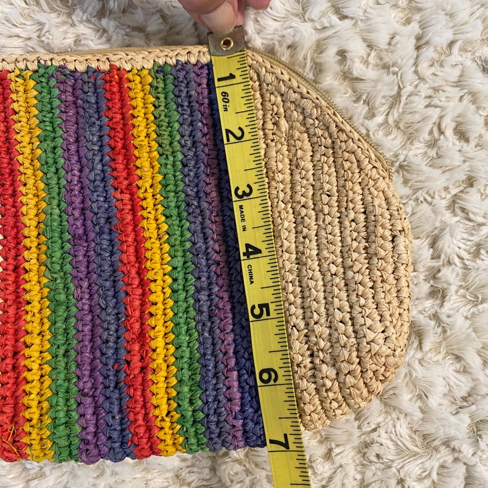 NWT 🏳️‍🌈 Mar Y Sol Straw Mulitcolored Clutch with Pom Pom - Picture 6 of 6